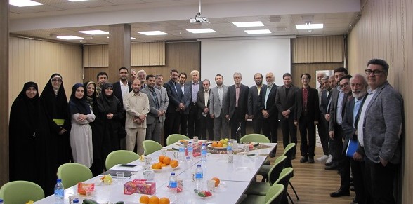 برگزاری نشست معاون و مدیران حوزه معاونت پژوهشی و فناوری دانشگاه با اعضای هیأت علمی دانشکده هنر 