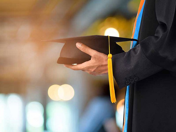 جلسه دفاع پایان نامه: زهرا گلچین زر، گروه مدیریت سیستم و بهره وری